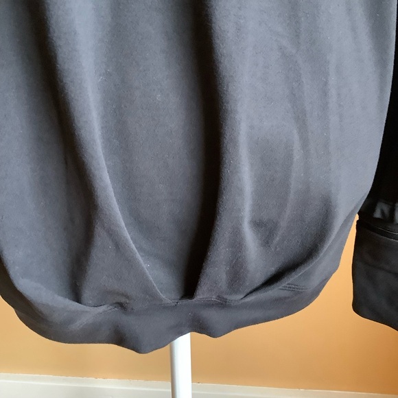 LULULEMON Black Extra Mile Hoodie Size 8 - Picture 8 of 11
